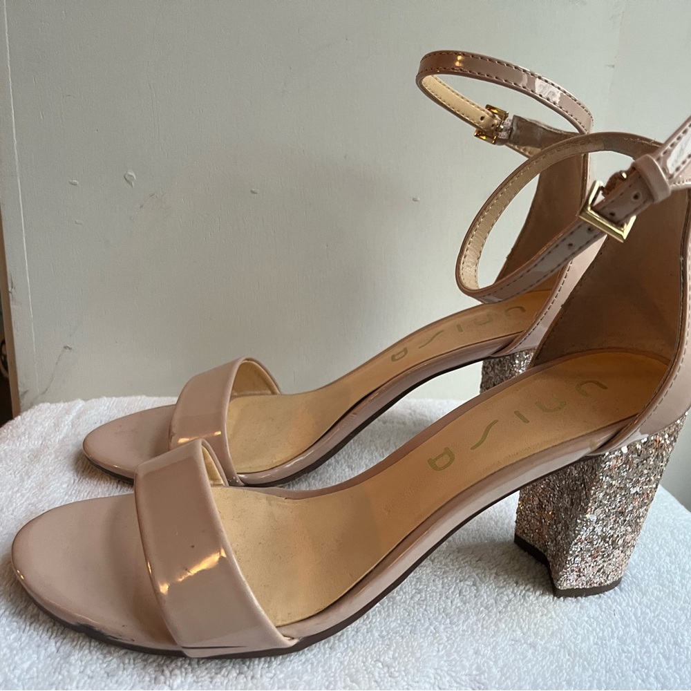 Unisa
6 ½ M Sparkly Prom Heels